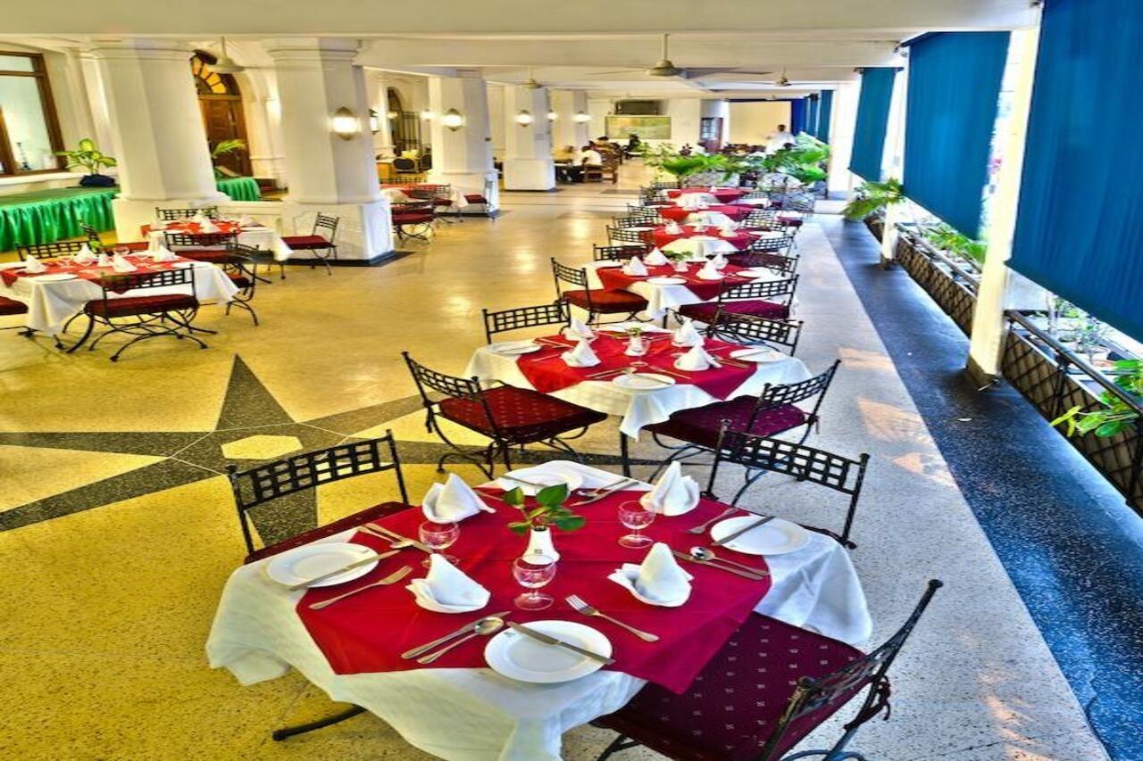 Sentrim Castle Royal Hotel Mombasa Eksteriør billede