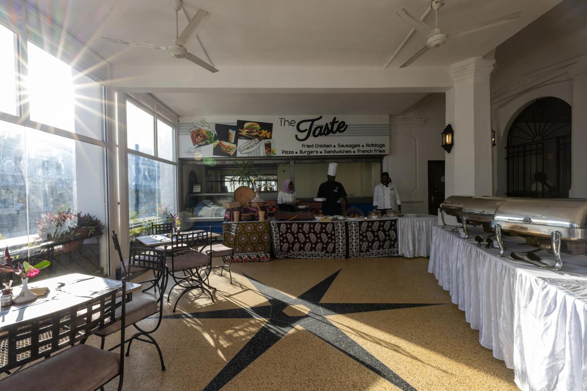 Sentrim Castle Royal Hotel Mombasa Eksteriør billede