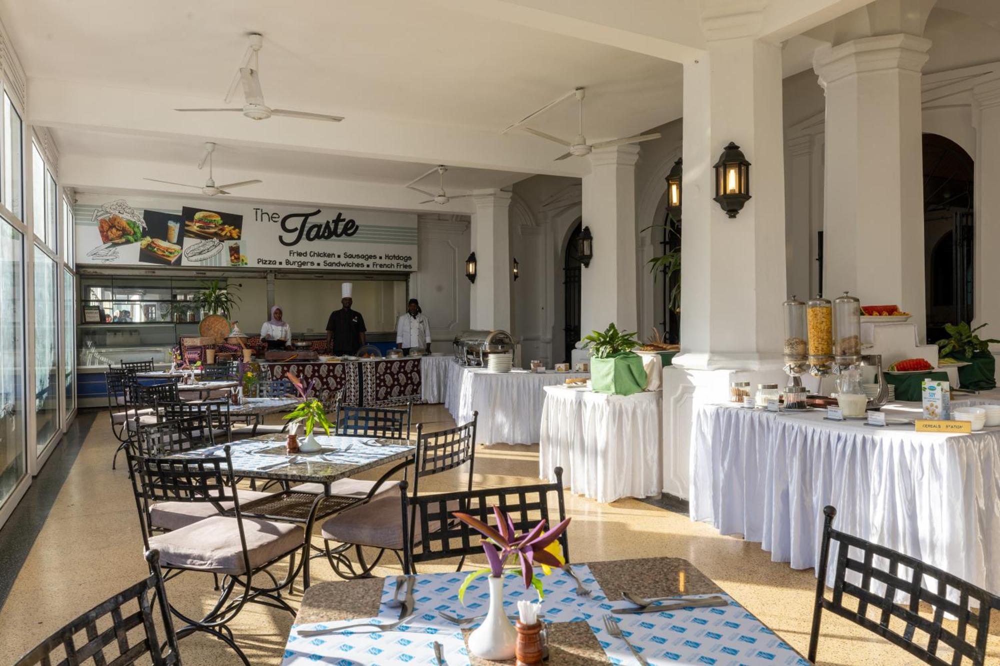 Sentrim Castle Royal Hotel Mombasa Eksteriør billede